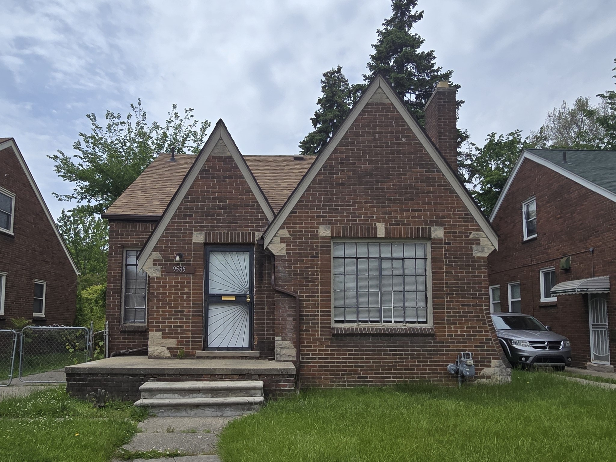 Property main image